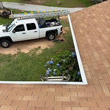 House-Washing-and-Gutter-Guard-Installation-in-Simpsonville-SC 5